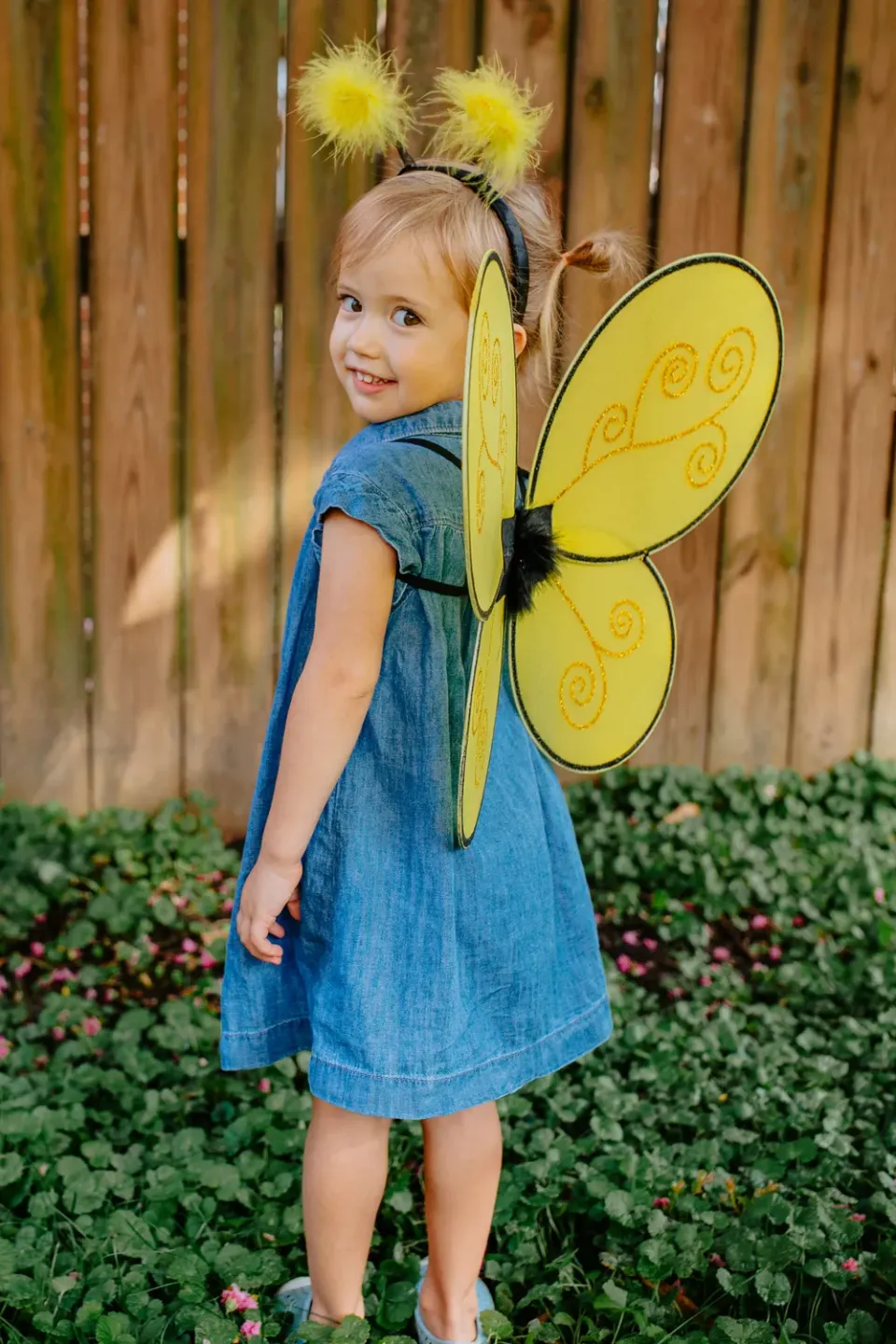 Great Pretenders Bumble Bee set ali ape bambina giallo