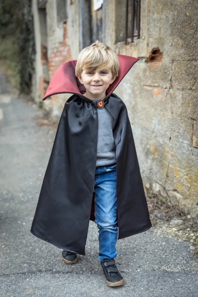 Great Pretenders Vampire Cape mantello vampiro nero-rosso