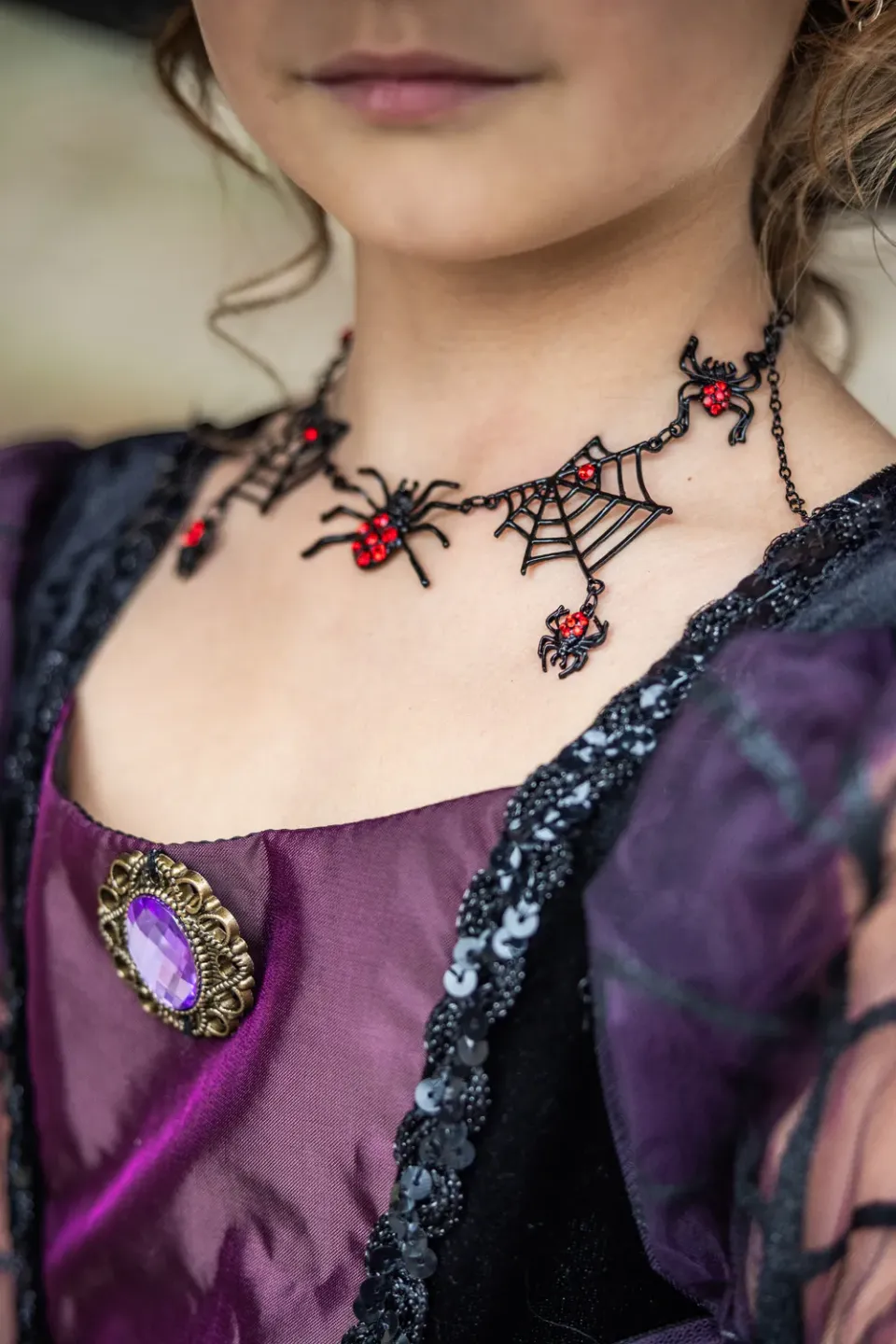 Great Pretenders Tangled Web collana ragnatela Halloween