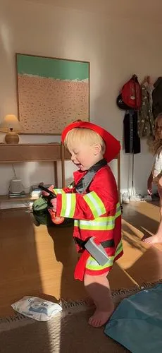 Great Pretenders Firefighter Set costume pompiere 5 pezzi