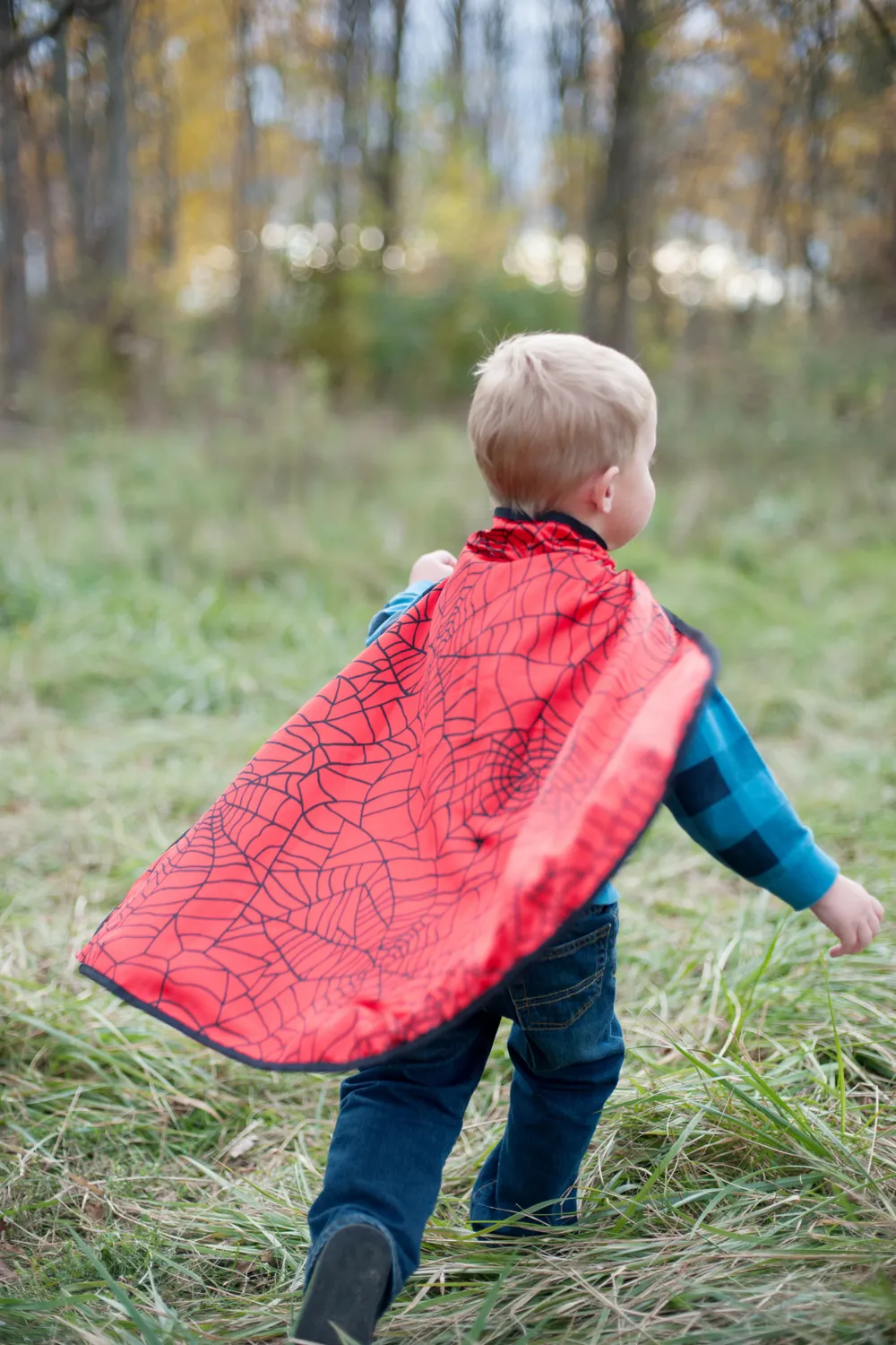 Great Pretenders Colour-A-Cape Spider mantello supereroe da colorare