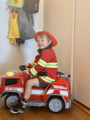 Great Pretenders Firefighter Set costume pompiere 5 pezzi