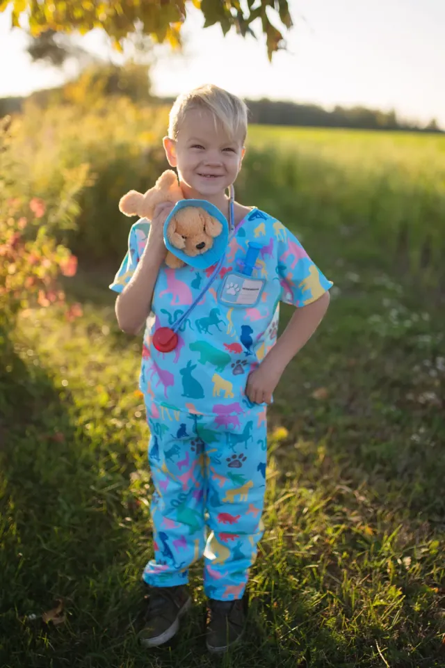 Great Pretenders Veterinarian Scrubs costume veterinario