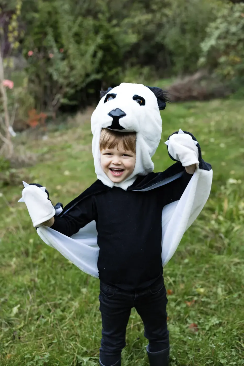Great Pretenders Panda Cuddle Mantello Panda Peluche