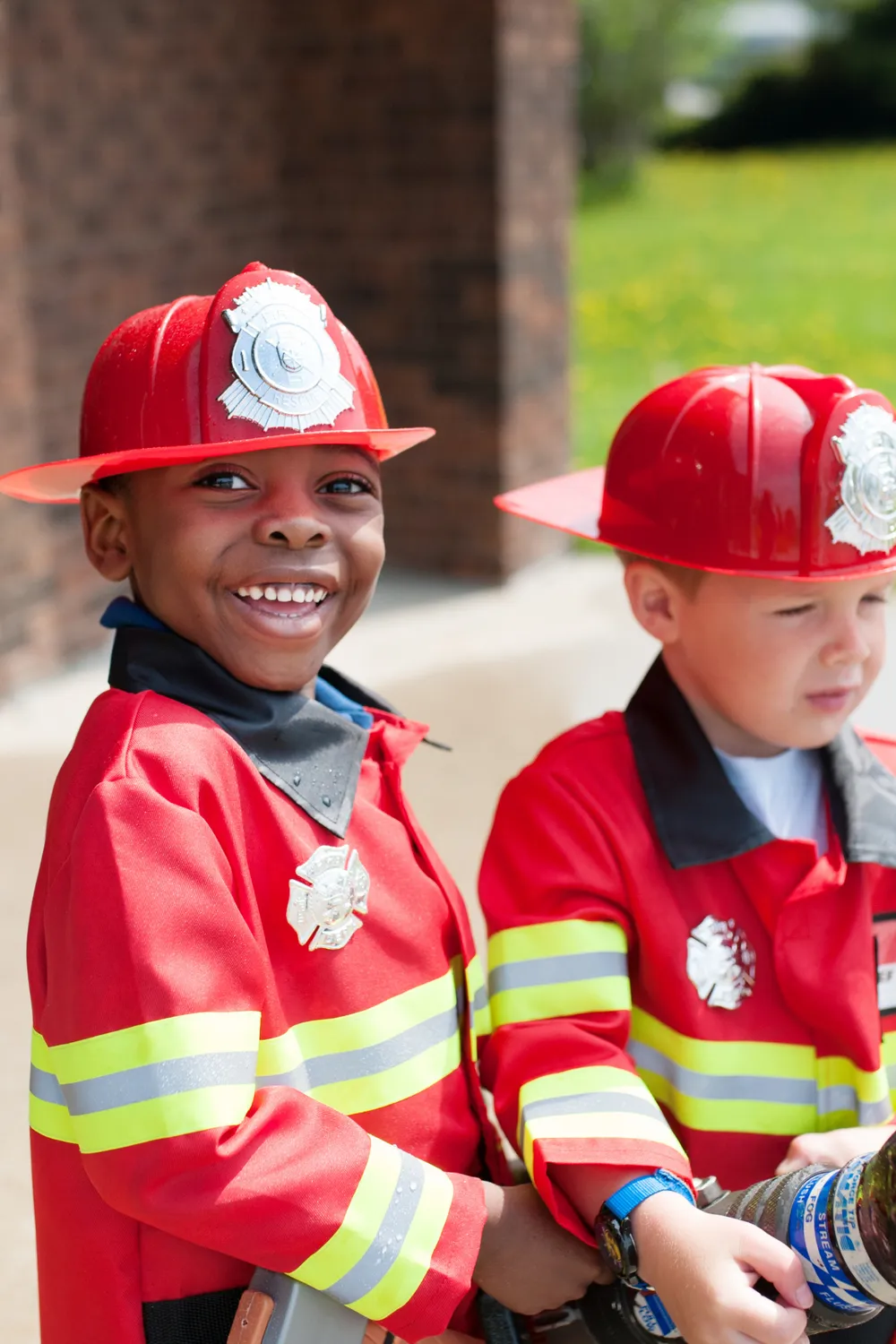 Great Pretenders Firefighter Set costume pompiere 5 pezzi