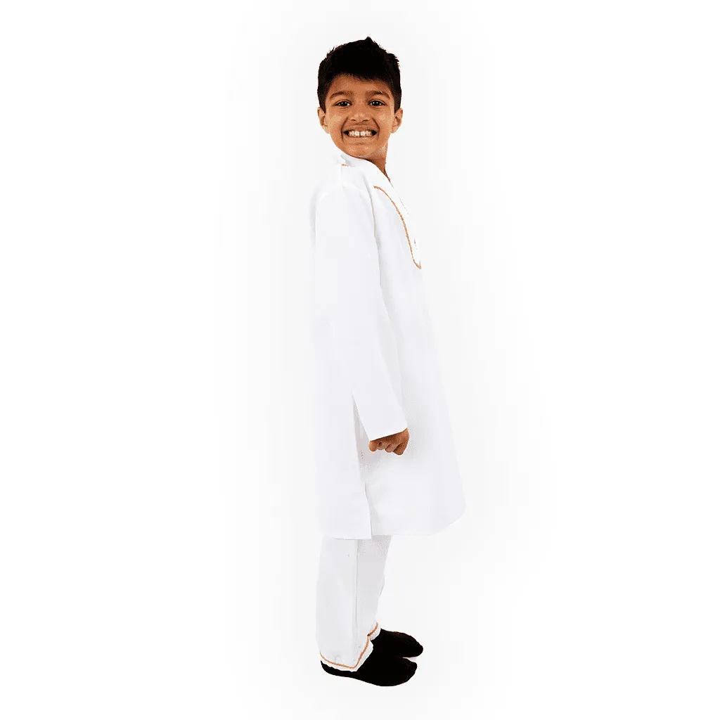 Pretend to Bee Kurta Education costume indiano riciclato