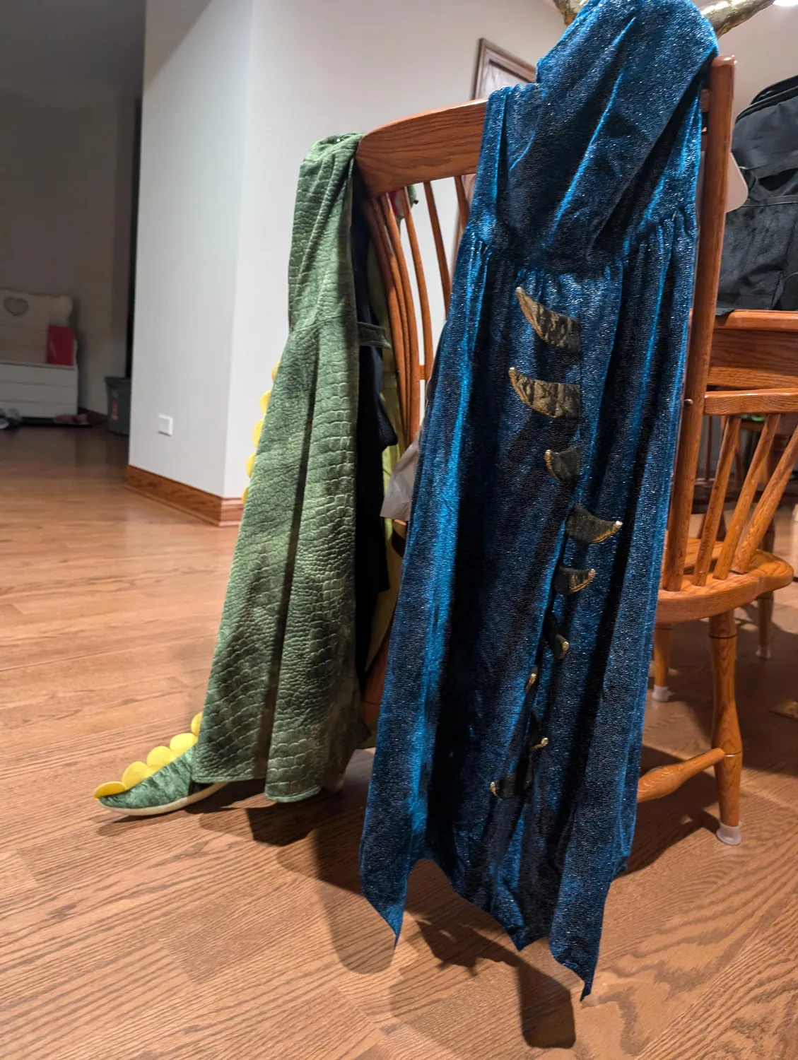 Great Pretenders Starry Night Dragon mantello drago blu