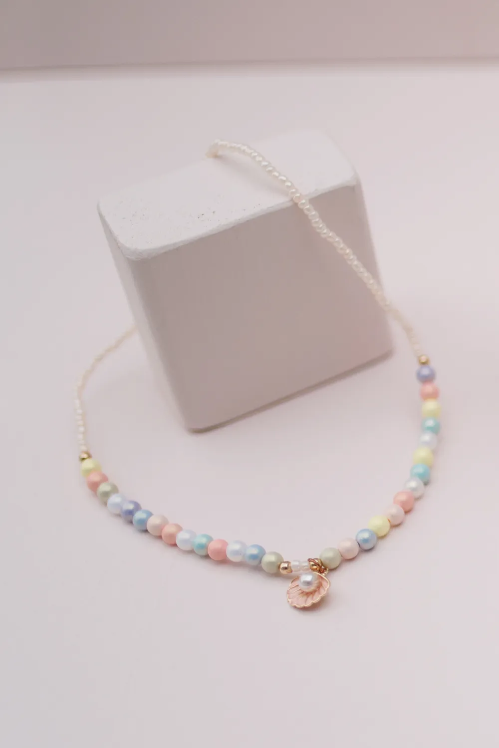Great Pretenders Boutique Pastel Shell collana conchiglia